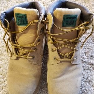 Wrangler work wear boots
